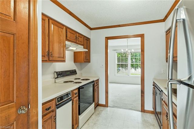 889 Brookleigh Court, Winston-salem, NC 27104