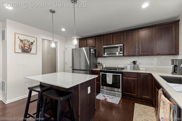 34519 Gresford Drive, Chesterfield Township, MI 48047