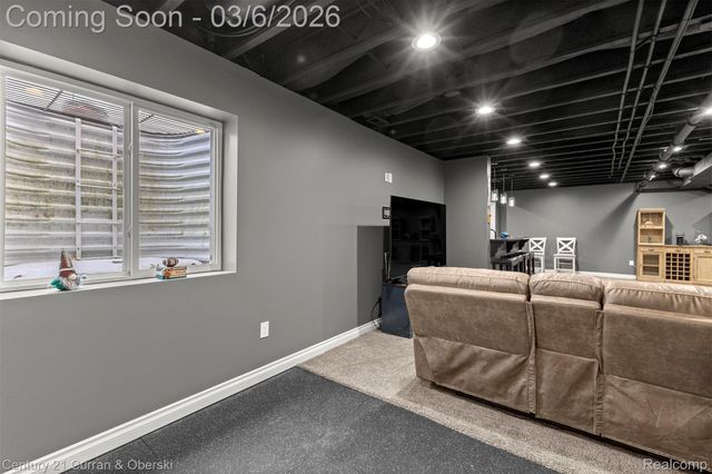 34519 Gresford Drive, Chesterfield Township, MI 48047