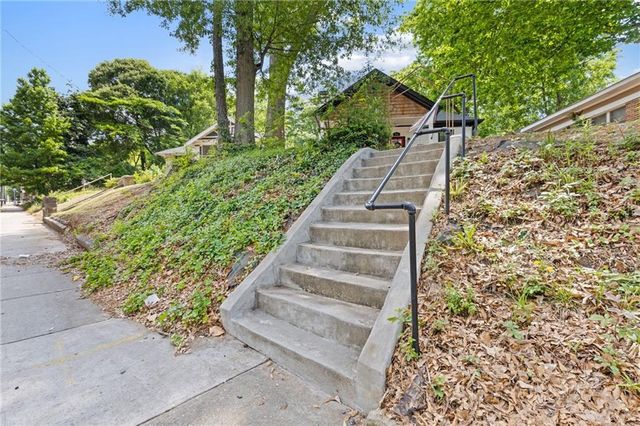 890 Cascade Road SW, Atlanta, GA 30311