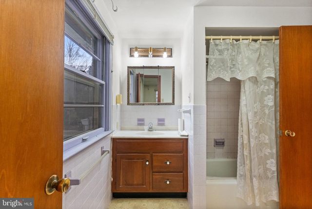 180 DELP RD, Lancaster, PA 17601