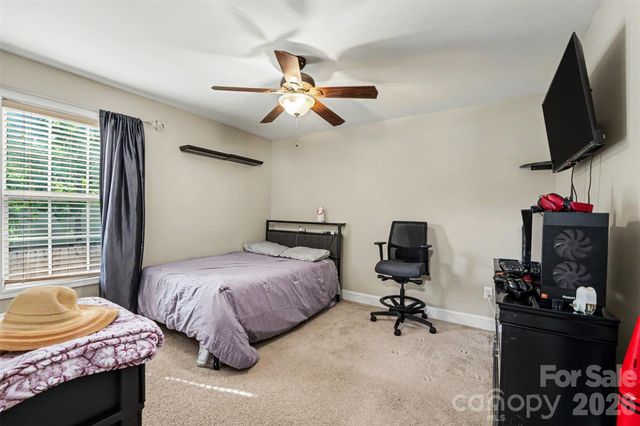 150 Swann Crossing Lane, Statesville, NC 28625