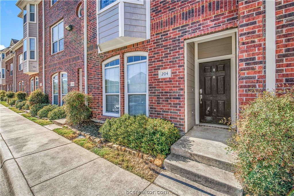 1198 Jones Butler Road 204, College Station, TX 77840