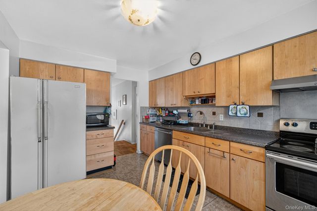 41 Decker Drive, Washingtonville, NY 10992