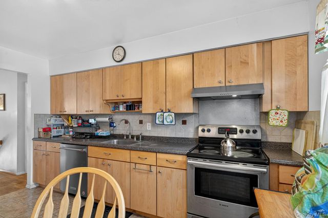 41 Decker Drive, Washingtonville, NY 10992