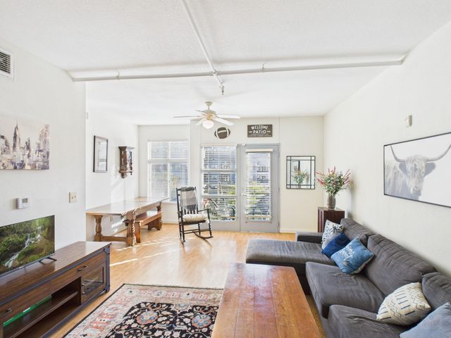 711 W 26th ST 606, Austin, TX 78705