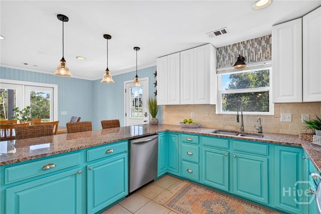 125 S Campbell Avenue, Tybee Island, GA 31328