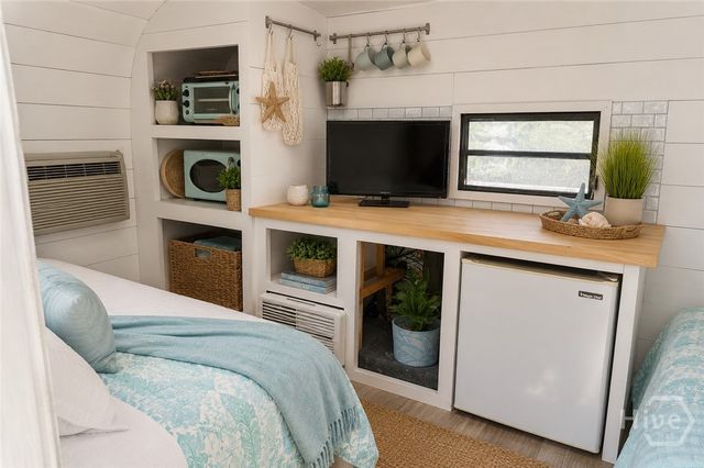 125 S Campbell Avenue, Tybee Island, GA 31328