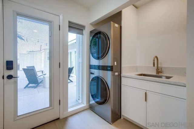8457 Paseo Del Ocaso, La Jolla, CA 92037