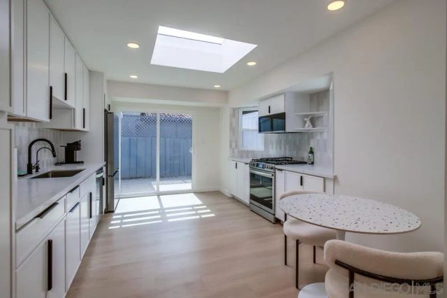 8457 Paseo Del Ocaso, La Jolla, CA 92037