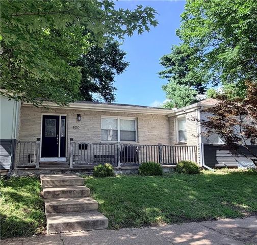 800 E 73rd Street, Kansas City, MO 64131