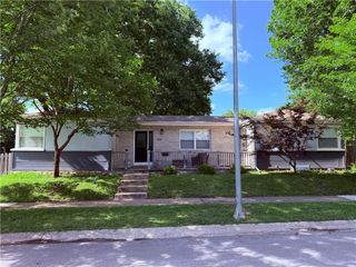 800 E 73rd Street, Kansas City, MO 64131