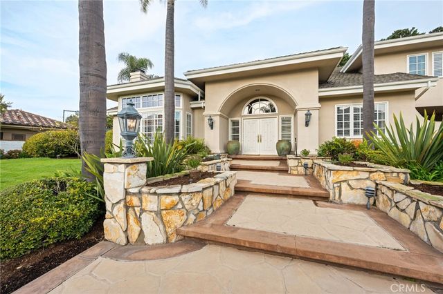 4 Huntington Court, Newport Beach, CA 92660