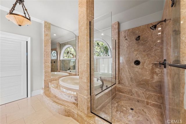 4 Huntington Court, Newport Beach, CA 92660