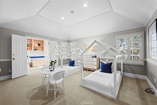 4 Huntington Court, Newport Beach, CA 92660