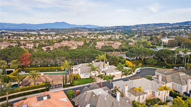 4 Huntington Court, Newport Beach, CA 92660