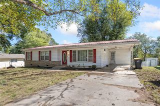 907 S Clifford Street, Harrison, AR 72601