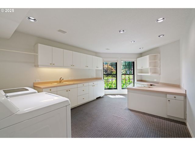 16001 Nw 31ST Ct, Vancouver, WA 98685