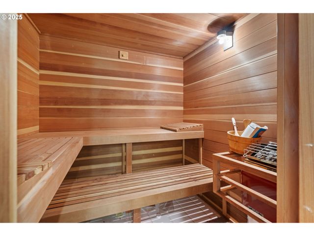 16001 Nw 31ST Ct, Vancouver, WA 98685