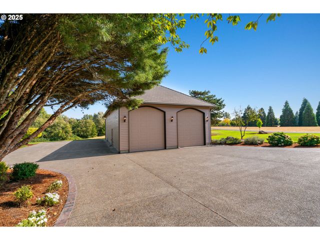 16001 Nw 31ST Ct, Vancouver, WA 98685
