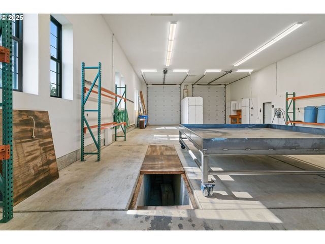 16001 Nw 31ST Ct, Vancouver, WA 98685