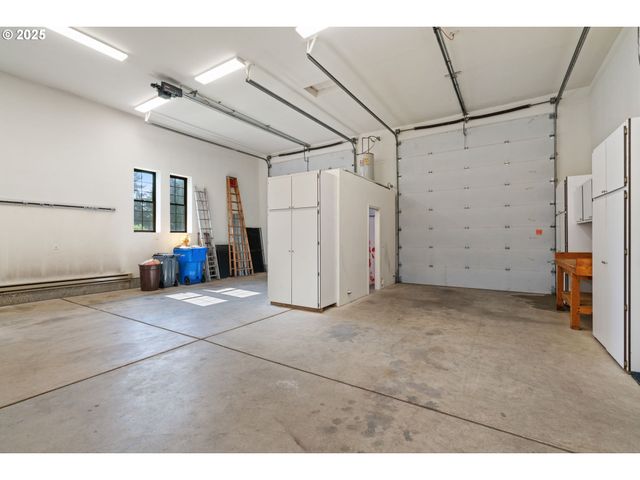 16001 Nw 31ST Ct, Vancouver, WA 98685