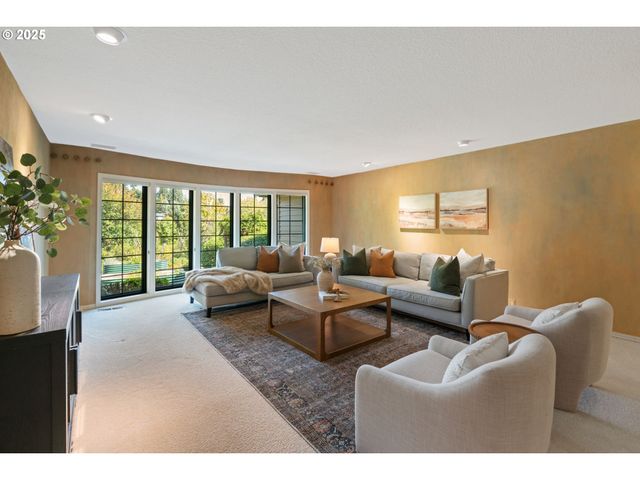 16001 Nw 31ST Ct, Vancouver, WA 98685