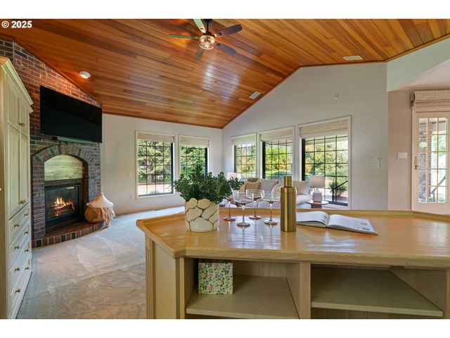 16001 Nw 31ST Ct, Vancouver, WA 98685