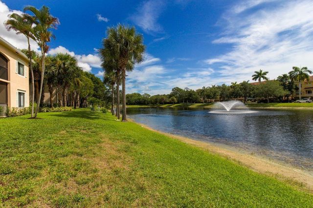 2807 Veronia Drive 103, Palm Beach Gardens, FL 33410