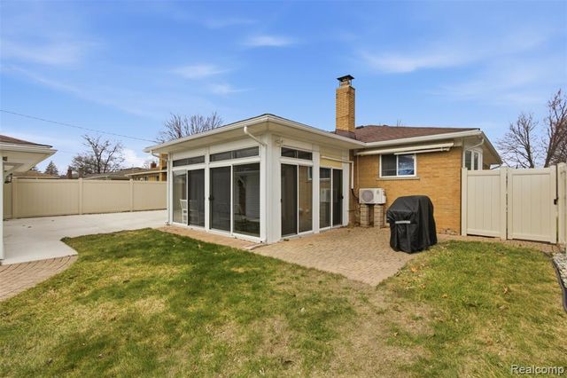 31609 Summers Street, Livonia, MI 48154