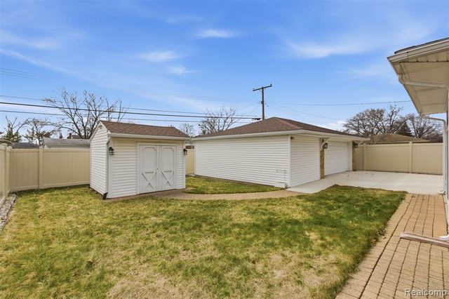 31609 Summers Street, Livonia, MI 48154