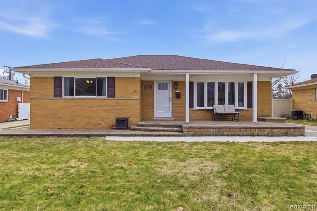 31609 Summers Street, Livonia, MI 48154