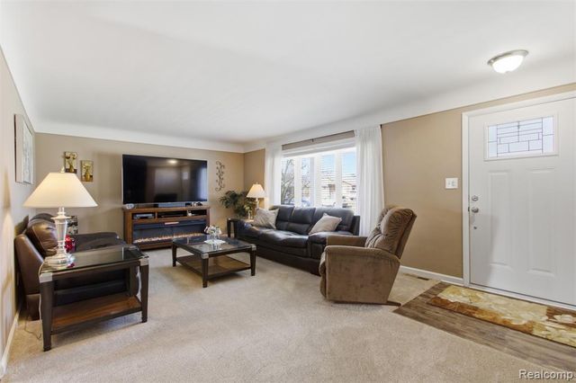 31609 Summers Street, Livonia, MI 48154