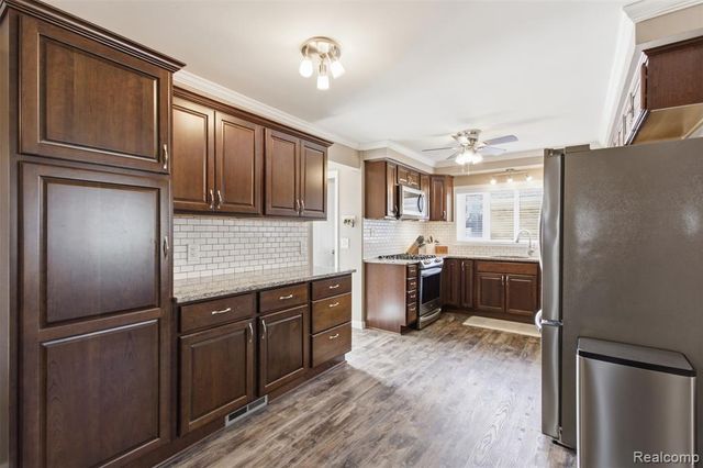 31609 Summers Street, Livonia, MI 48154