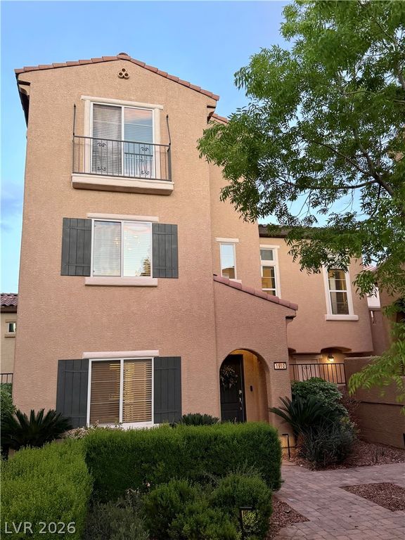 1910 Granemore Street, Las Vegas, NV 89135