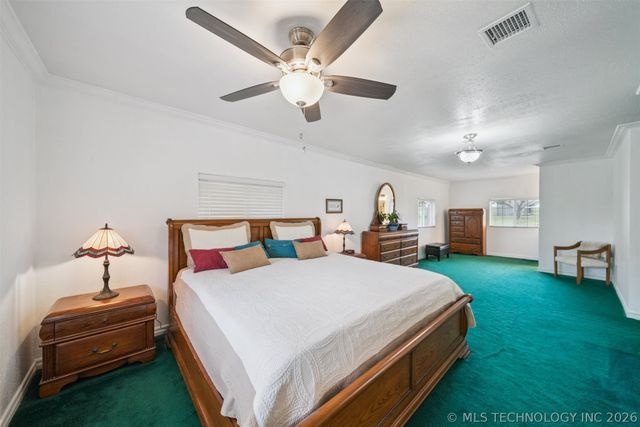5807 Arrowhead Drive, Sand Springs, OK 74063
