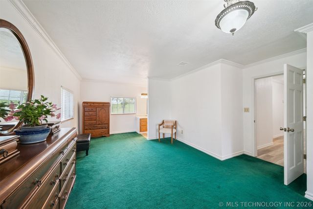 5807 Arrowhead Drive, Sand Springs, OK 74063