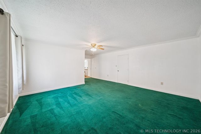 5807 Arrowhead Drive, Sand Springs, OK 74063