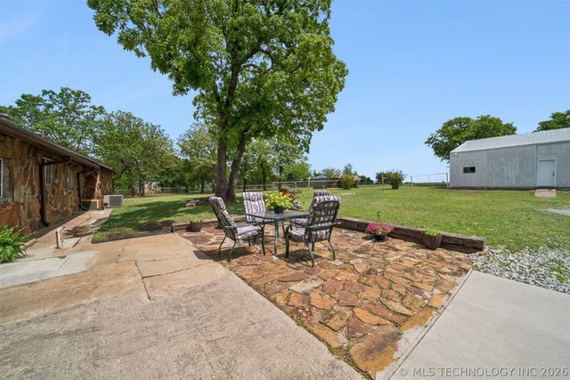 5807 Arrowhead Drive, Sand Springs, OK 74063