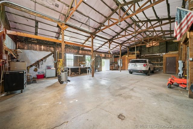 5807 Arrowhead Drive, Sand Springs, OK 74063