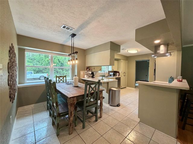 14437 Jack Gibbs Road, Willis, TX 77378