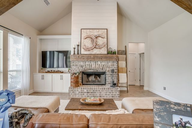 629 County Road 3250, Decatur, TX 76234