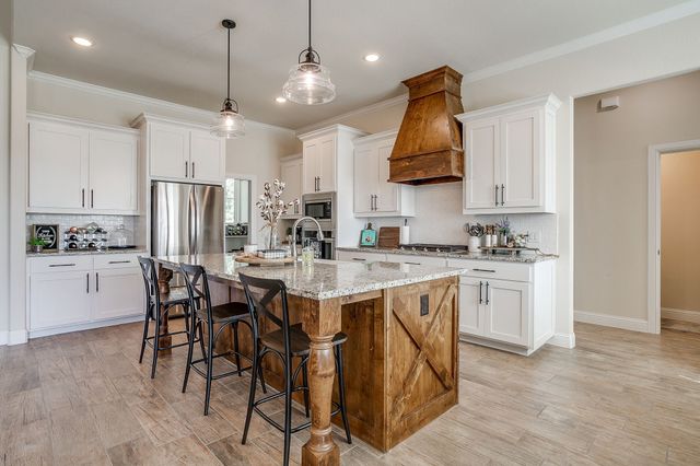 629 County Road 3250, Decatur, TX 76234