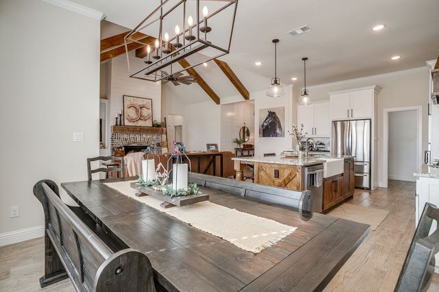 629 County Road 3250, Decatur, TX 76234