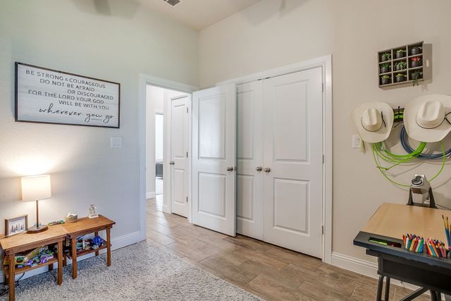 629 County Road 3250, Decatur, TX 76234