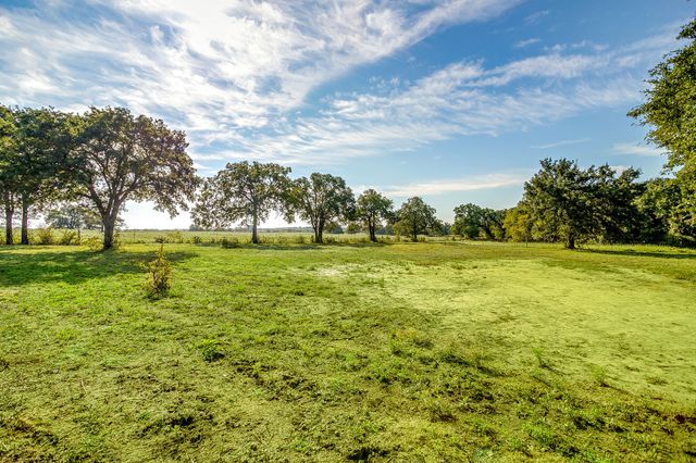 629 County Road 3250, Decatur, TX 76234