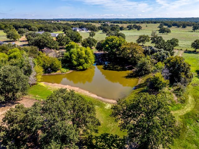 629 County Road 3250, Decatur, TX 76234