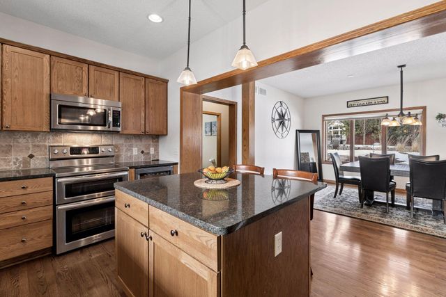 9328 Woodridge Way, Savage, MN 55378