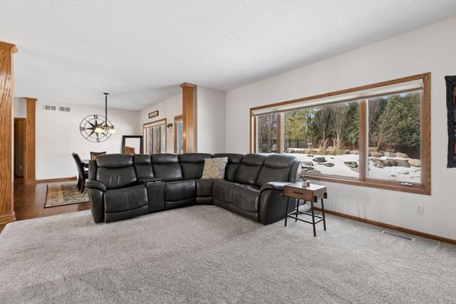 9328 Woodridge Way, Savage, MN 55378