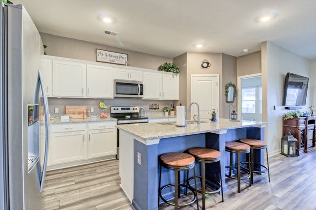 464 Pender Woods Drive, Summerville, SC 29486